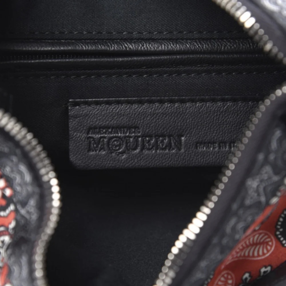 Alexander McQueen de Manta - Picture 2 of 5